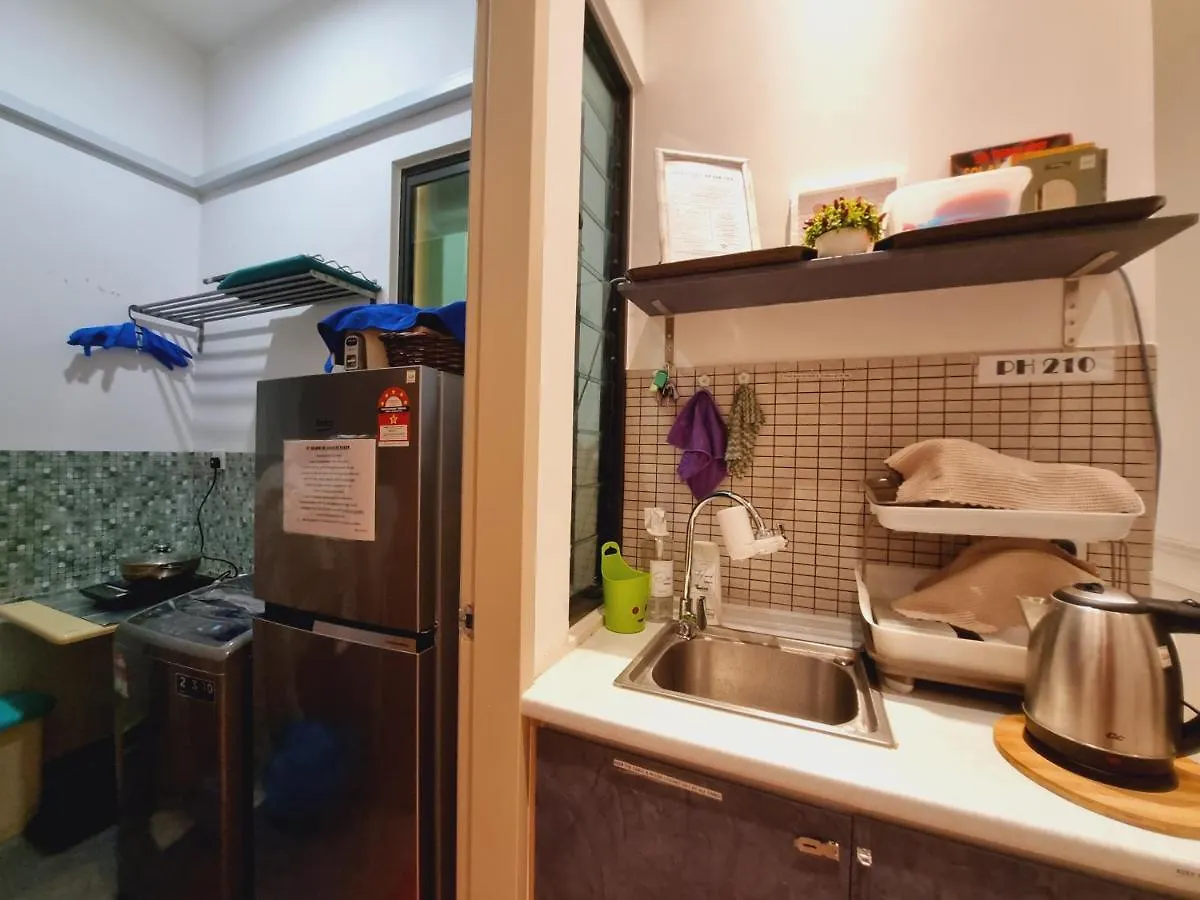 Ph2121,2,3 - Paradise Home Staycation Contactless Self Check-In Private Rooms In 3 Bedrooms Apartment Subang Jaya 0*,