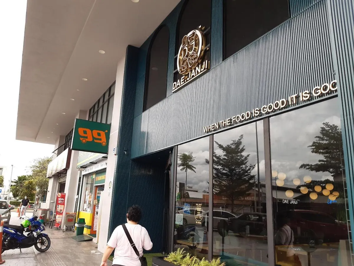 Paradise Home: Self Check-In Apartment with Private Rooms Subang Jaya Homestay