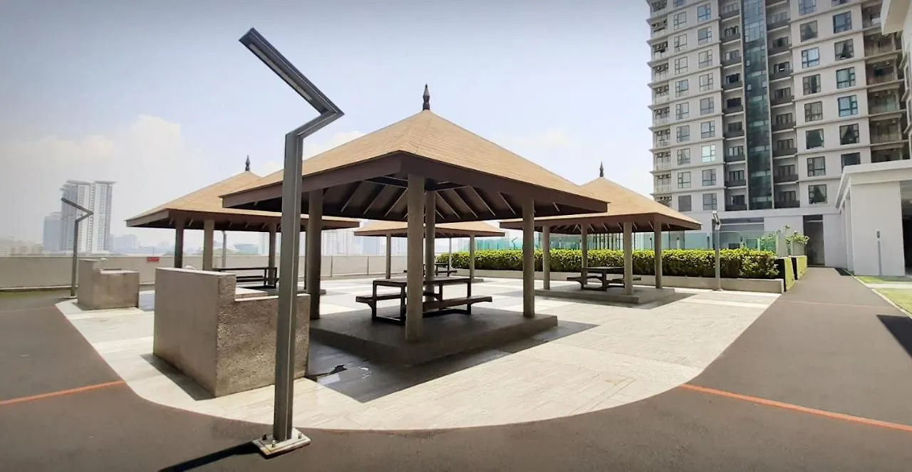 Paradise Home: Self Check-In Apartment with Private Rooms Subang Jaya