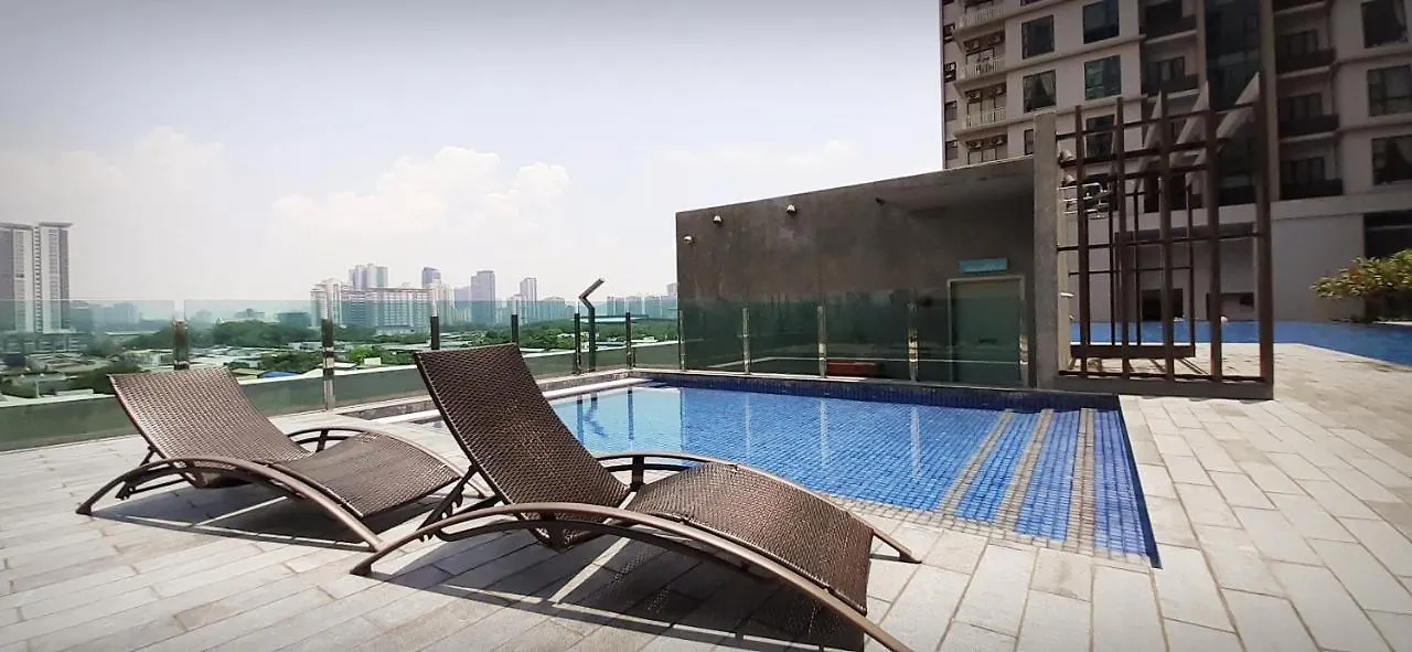 Paradise Home: Self Check-In Apartment with Private Rooms Subang Jaya 0*,