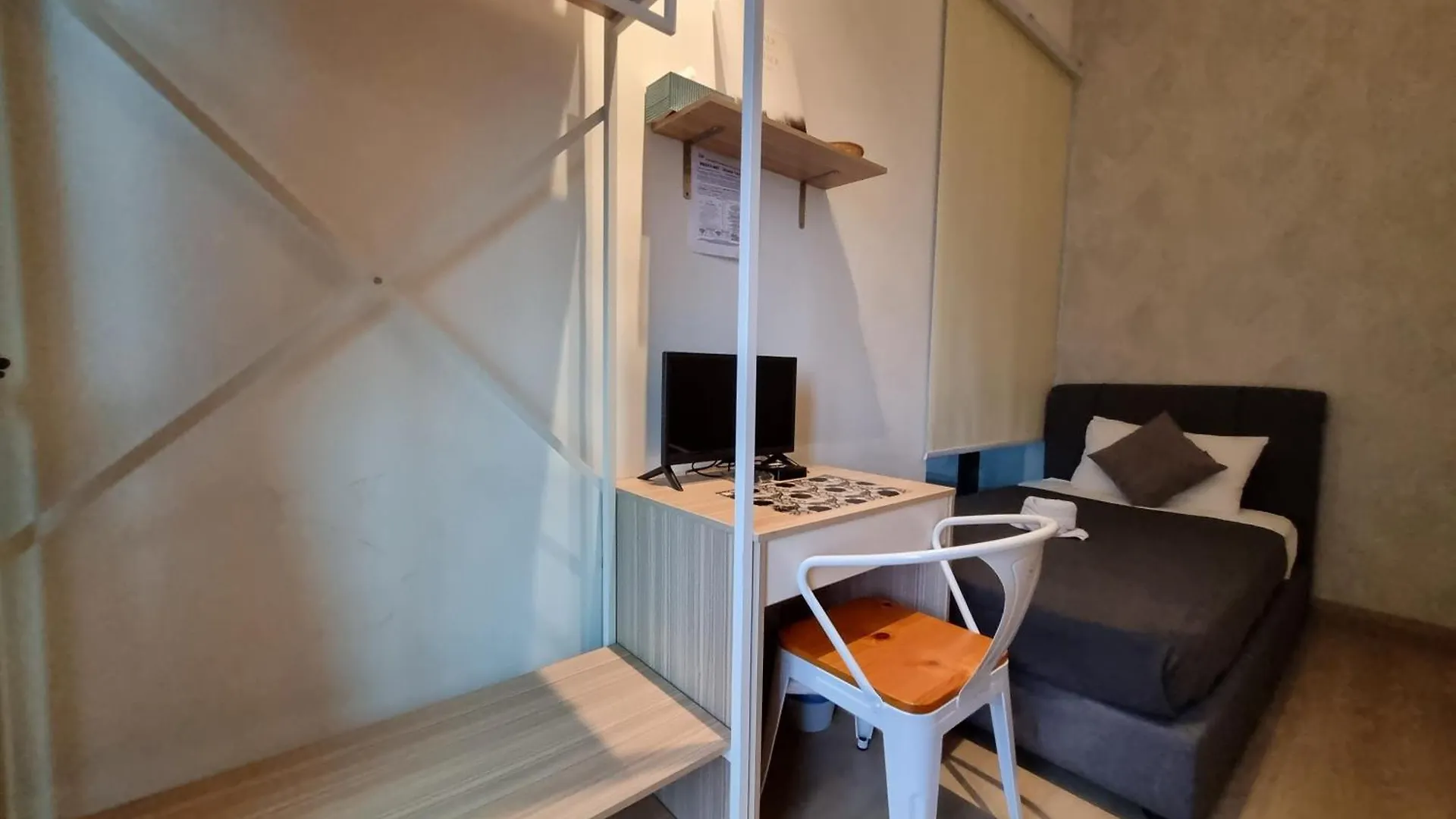 Paradise Home: Self Check-In Apartment with Private Rooms Subang Jaya